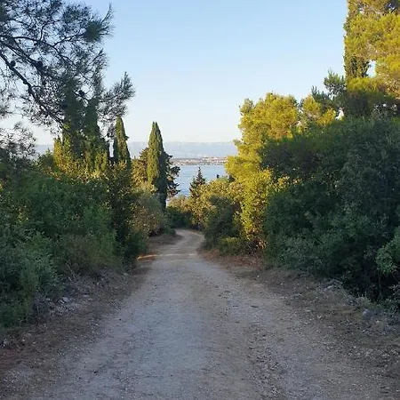 Apartman Magi Sutomiscica